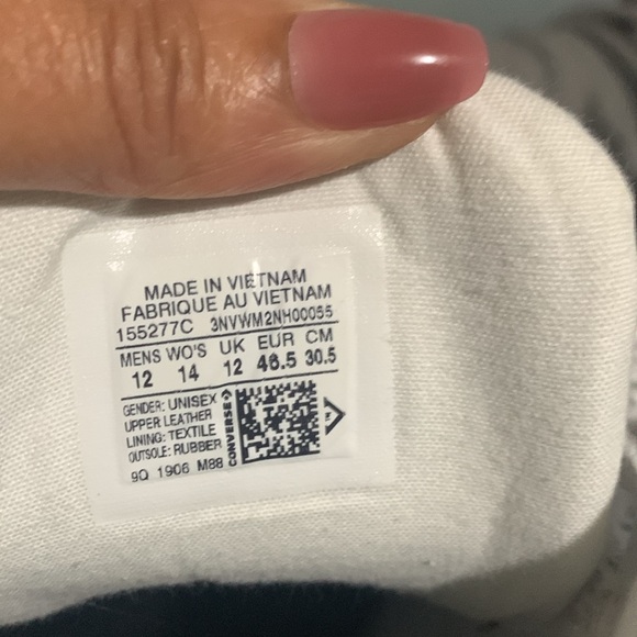 Converse Leather Sneakers - Picture 4 of 7